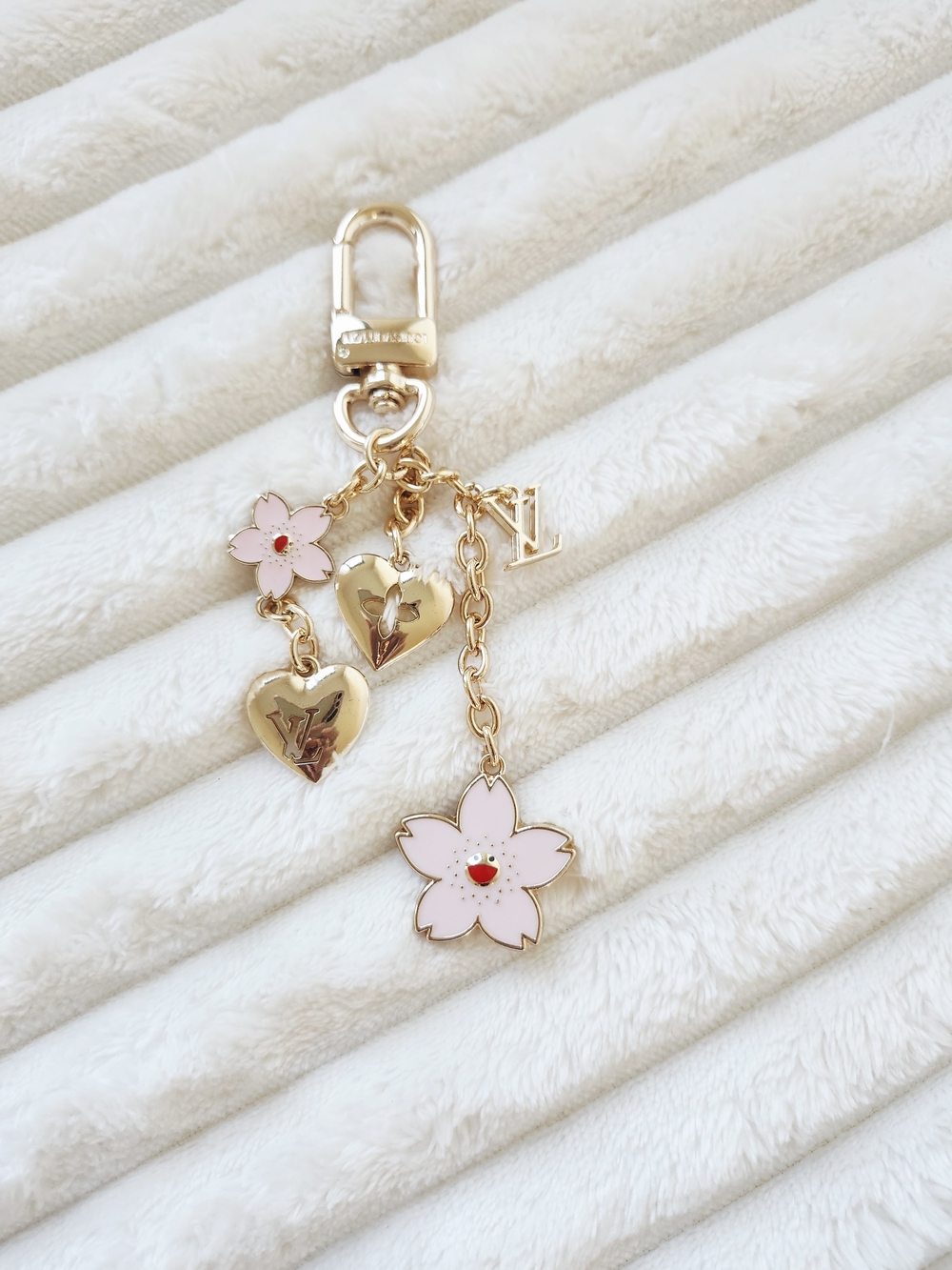 Louis Vuitton x Murakami Cherry Blossom Flowers & Hearts Bag Charm Key Ring